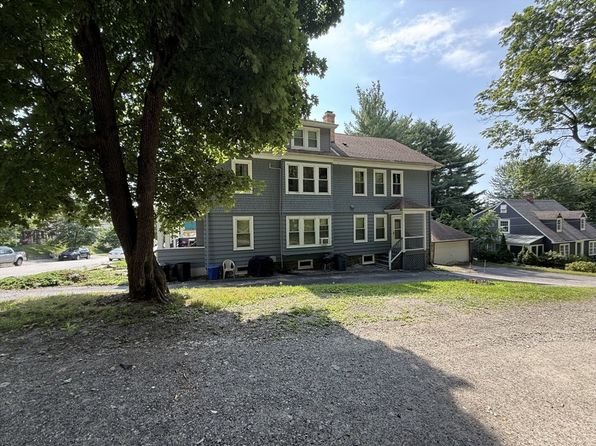 33 Barnes Ave